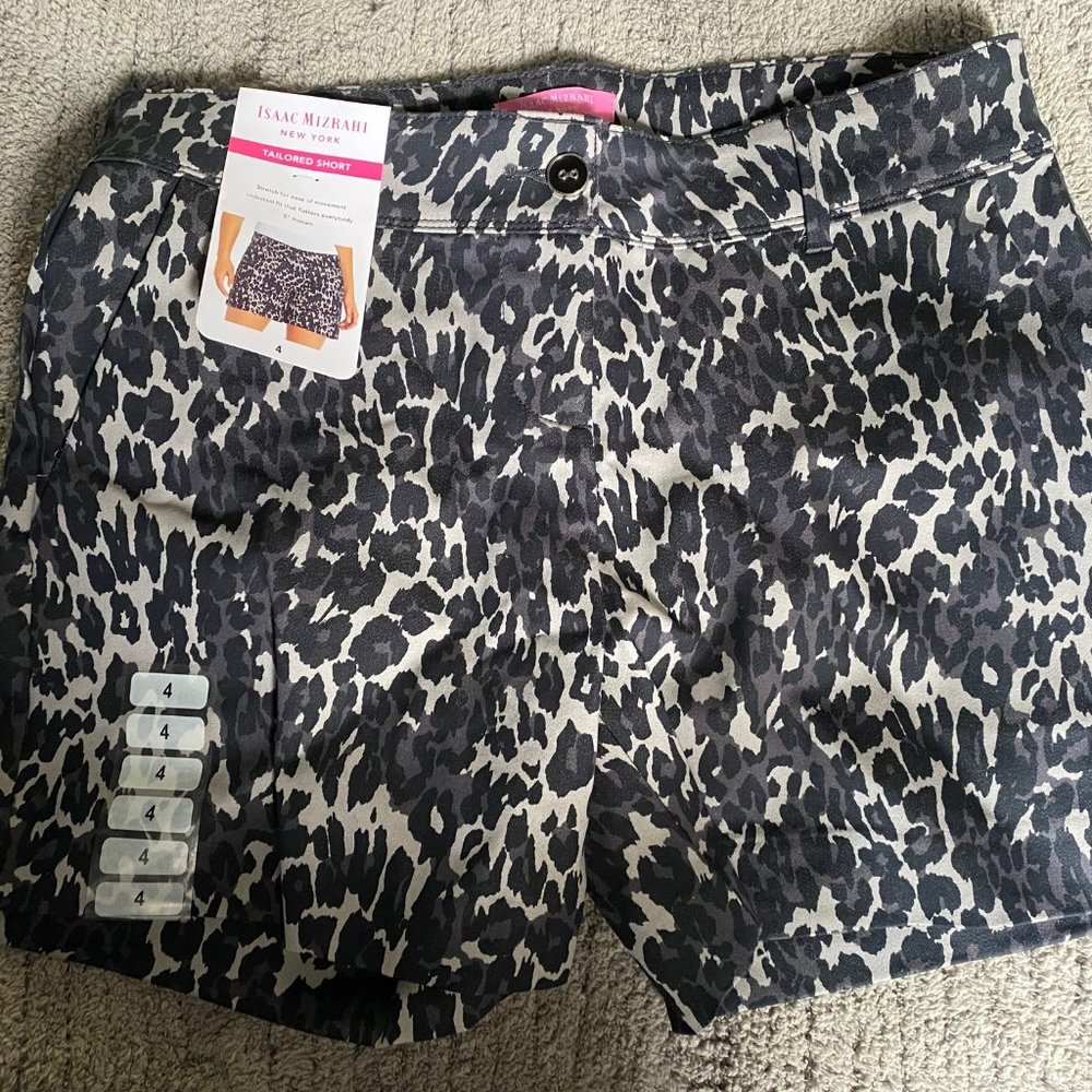 Isaac Mizrahi Tailored Short